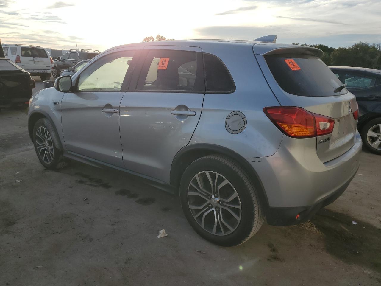 2017 MITSUBISHI Outlander VIN JA4AR3AU0HZ060357 photo 2