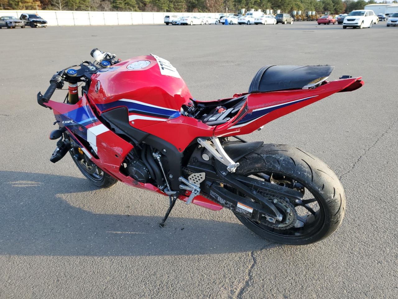 2023 HONDA Cbr cycle VIN JH2PC40J4PK900055 photo 3