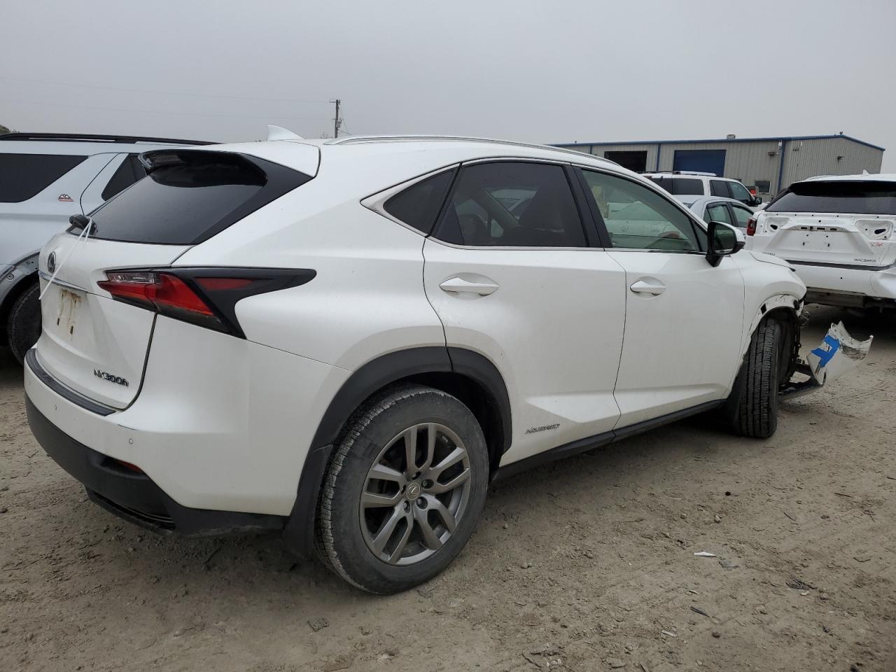 2015 Lexus Nx VIN JTJBJRBZ5F2020566 photo 3