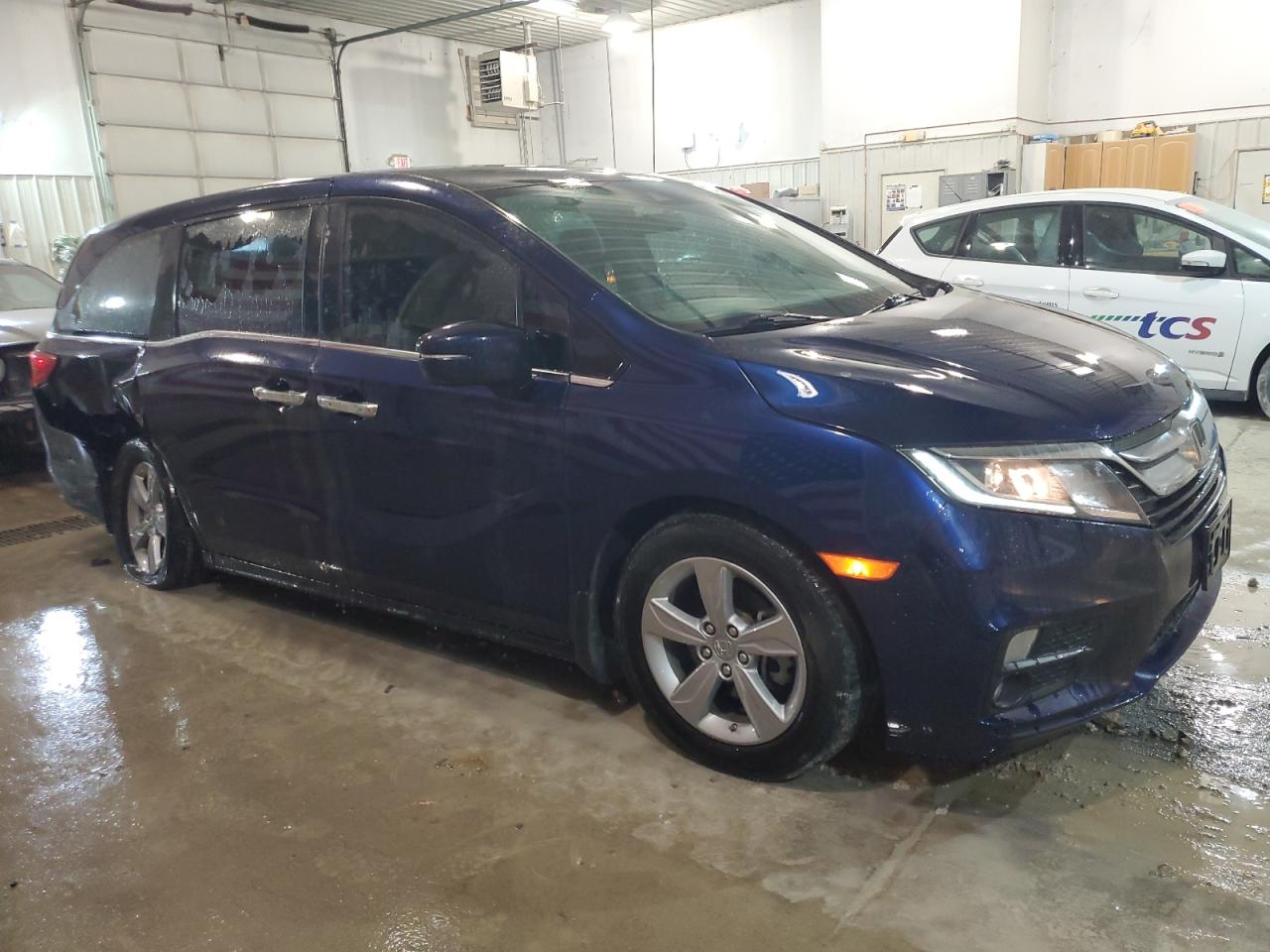 2019 HONDA Odyssey VIN 5FNRL6H52KB124079 photo 4