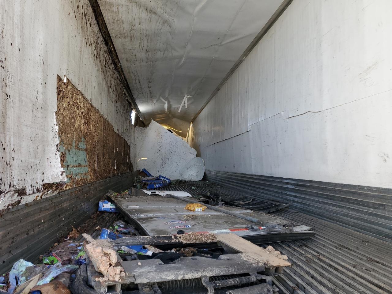 2017 Utility Reefer VIN 1UYVS2538HU931317 photo 5