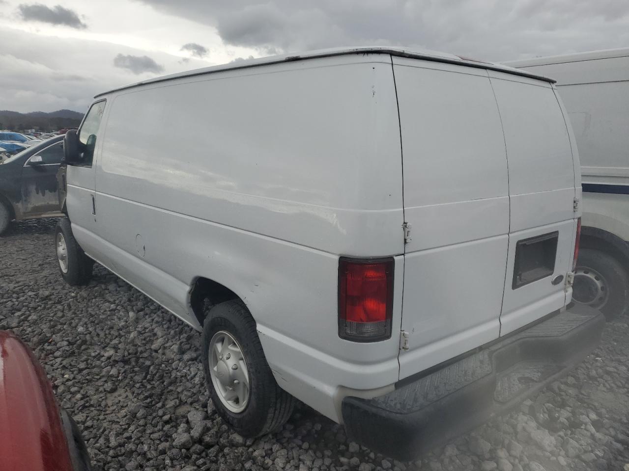 2013 FORD Econoline van VIN 1FTNE1EW5DDB36892 photo 2