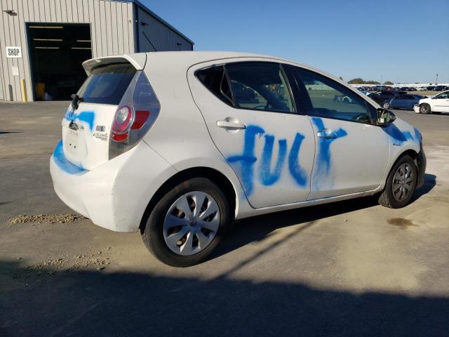 2013 TOYOTA Prius VIN JTDKDTB33D1046864 photo 3