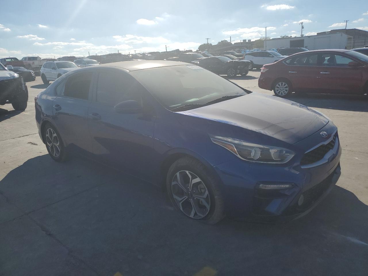 2019 Kia Forte VIN 3KPF24AD2KE029068 photo 4