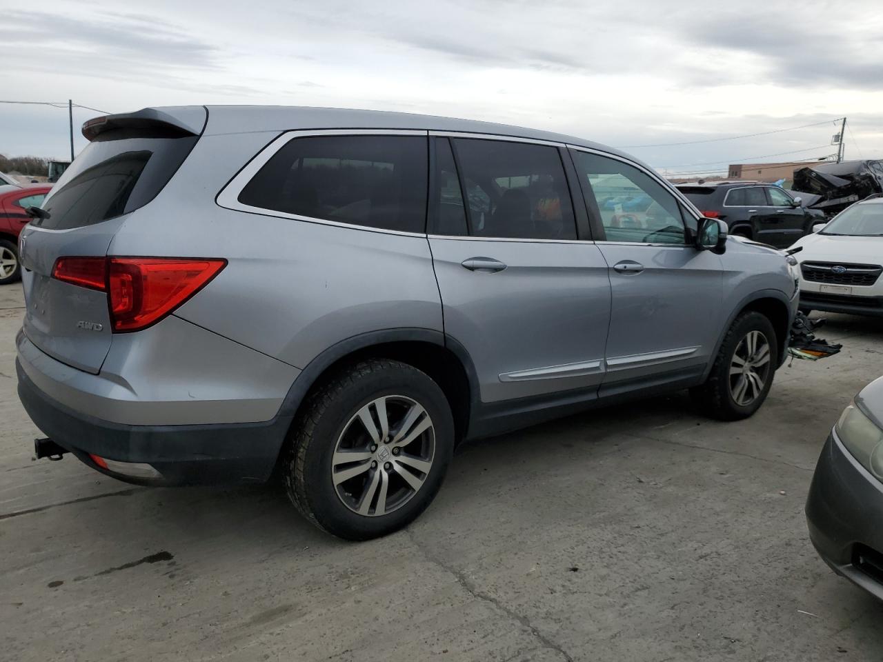 2016 HONDA Pilot VIN 5FNYF6H53GB107589 photo 3