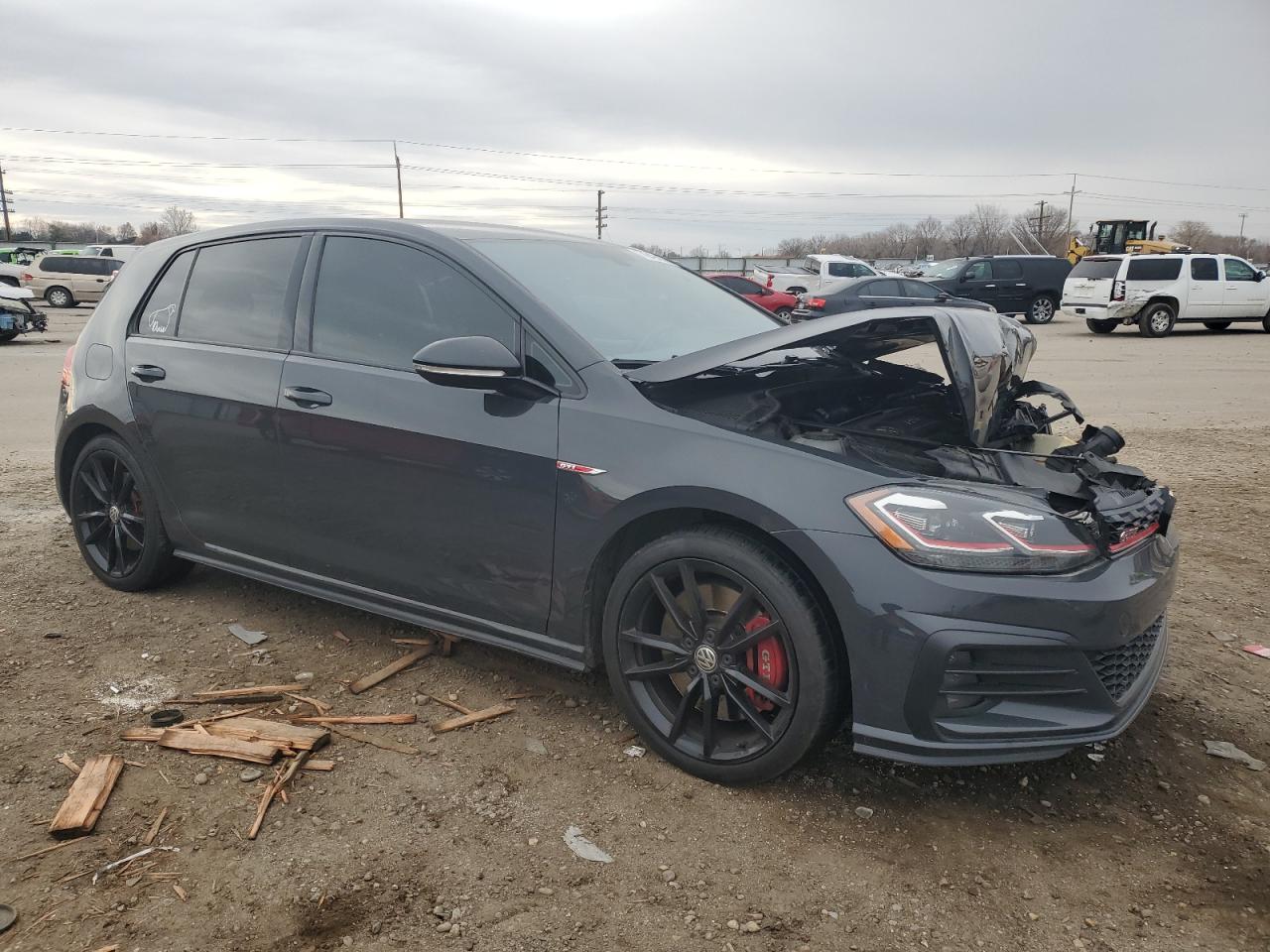 2019 VOLKSWAGEN Gti VIN 3VW5T7AU5KM004937 photo 4