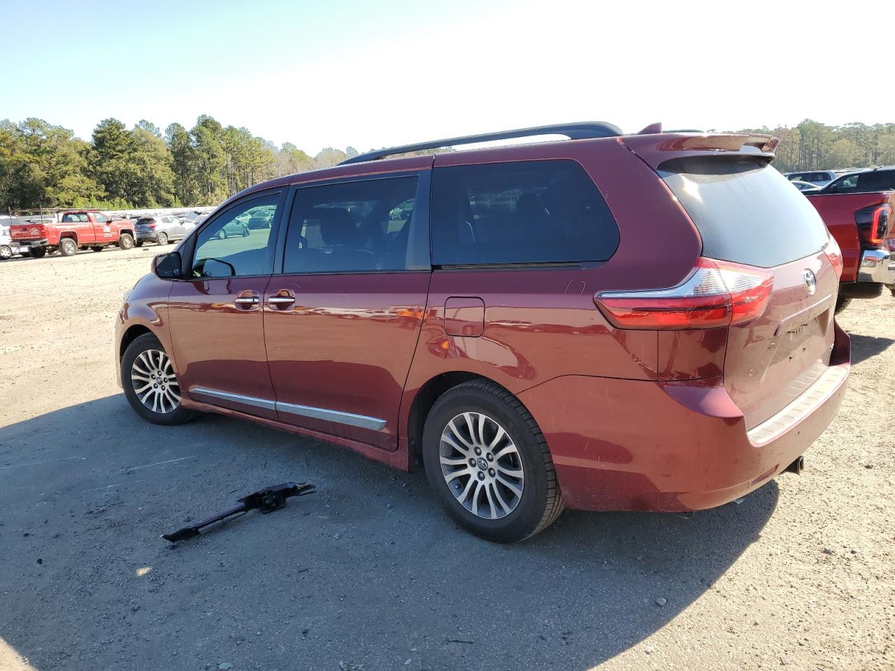 2020 TOYOTA Sienna xle VIN 5TDYZ3DC9LS035975 photo 2