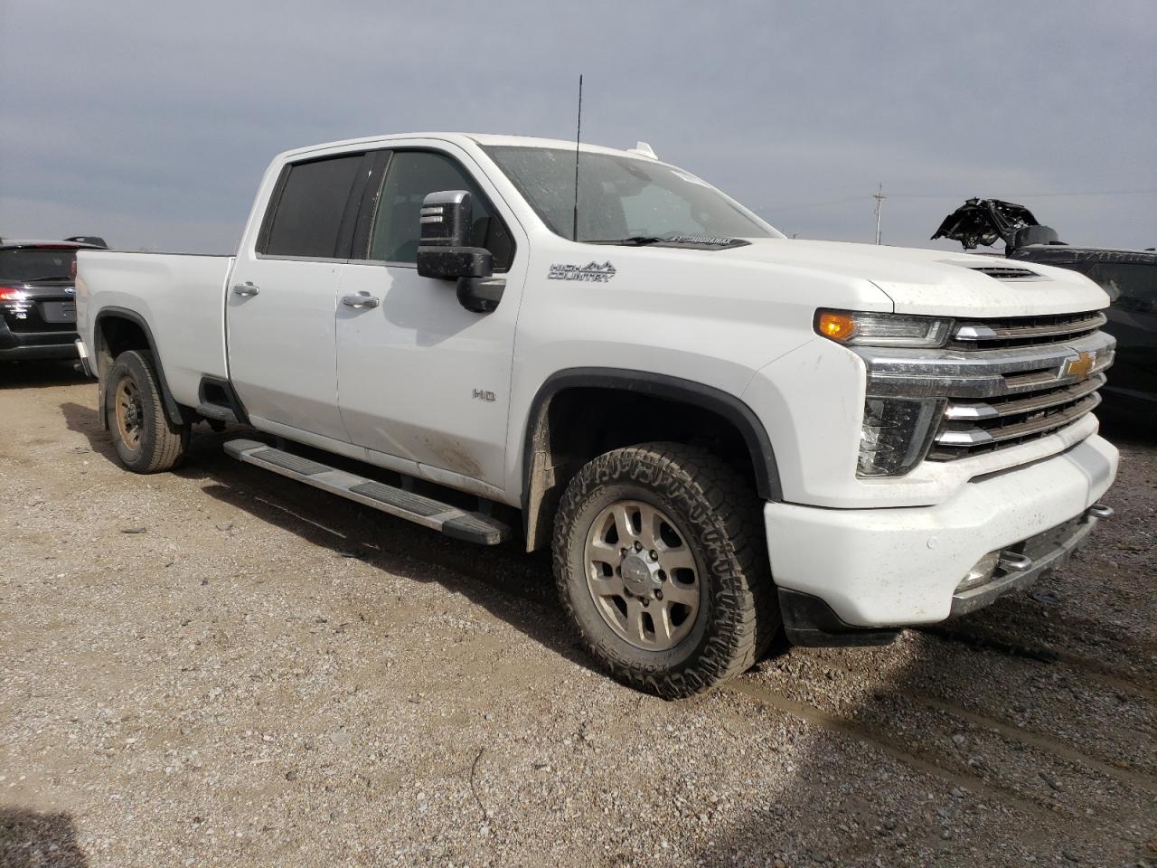 2022 Chevrolet All models VIN 1GC4YREYXNF366372 photo 4