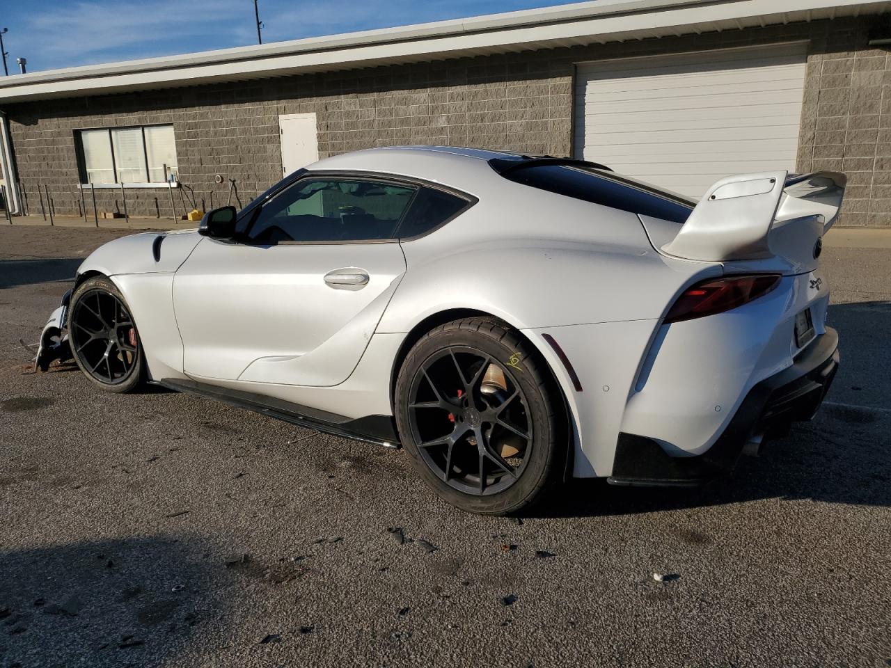 2021 TOYOTA Supra VIN WZ1DB0C08MW045912 photo 2
