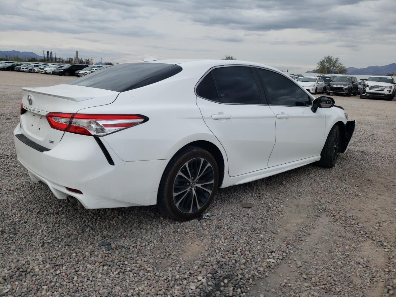 2020 TOYOTA Camry VIN 4T1G11AK9LU355937 photo 3