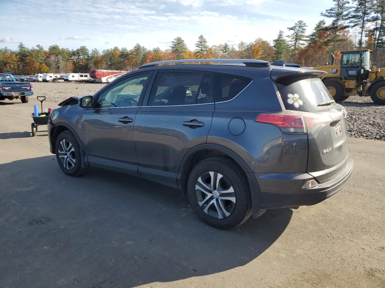 2017 Toyota Rav4 VIN JTMBFREV8HJ151111 photo 2
