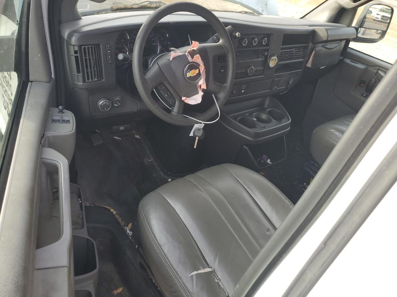 2017 CHEVROLET Express 2500 VIN 1GCWGBFF2H1234997 photo 8