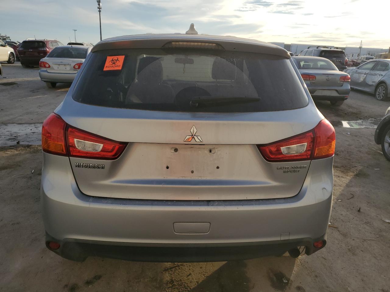2017 MITSUBISHI Outlander VIN JA4AR3AU0HZ060357 photo 6