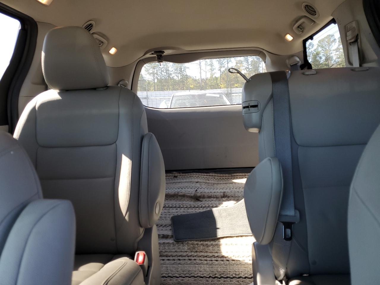 2020 TOYOTA Sienna xle VIN 5TDYZ3DC9LS035975 photo 10