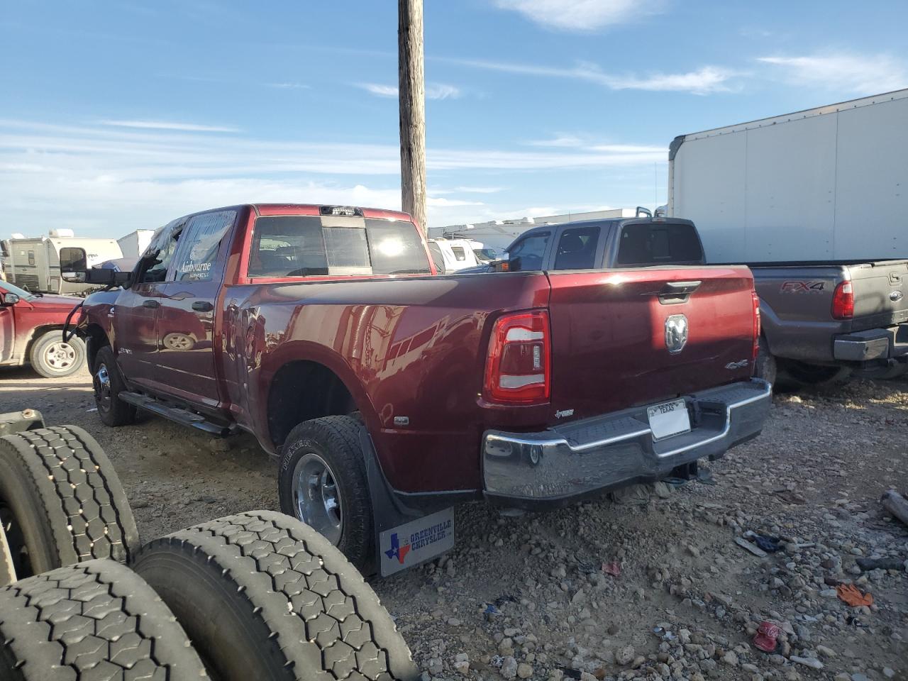 2022 RAM 3500 VIN 3C63RRGL0NG120348 photo 2