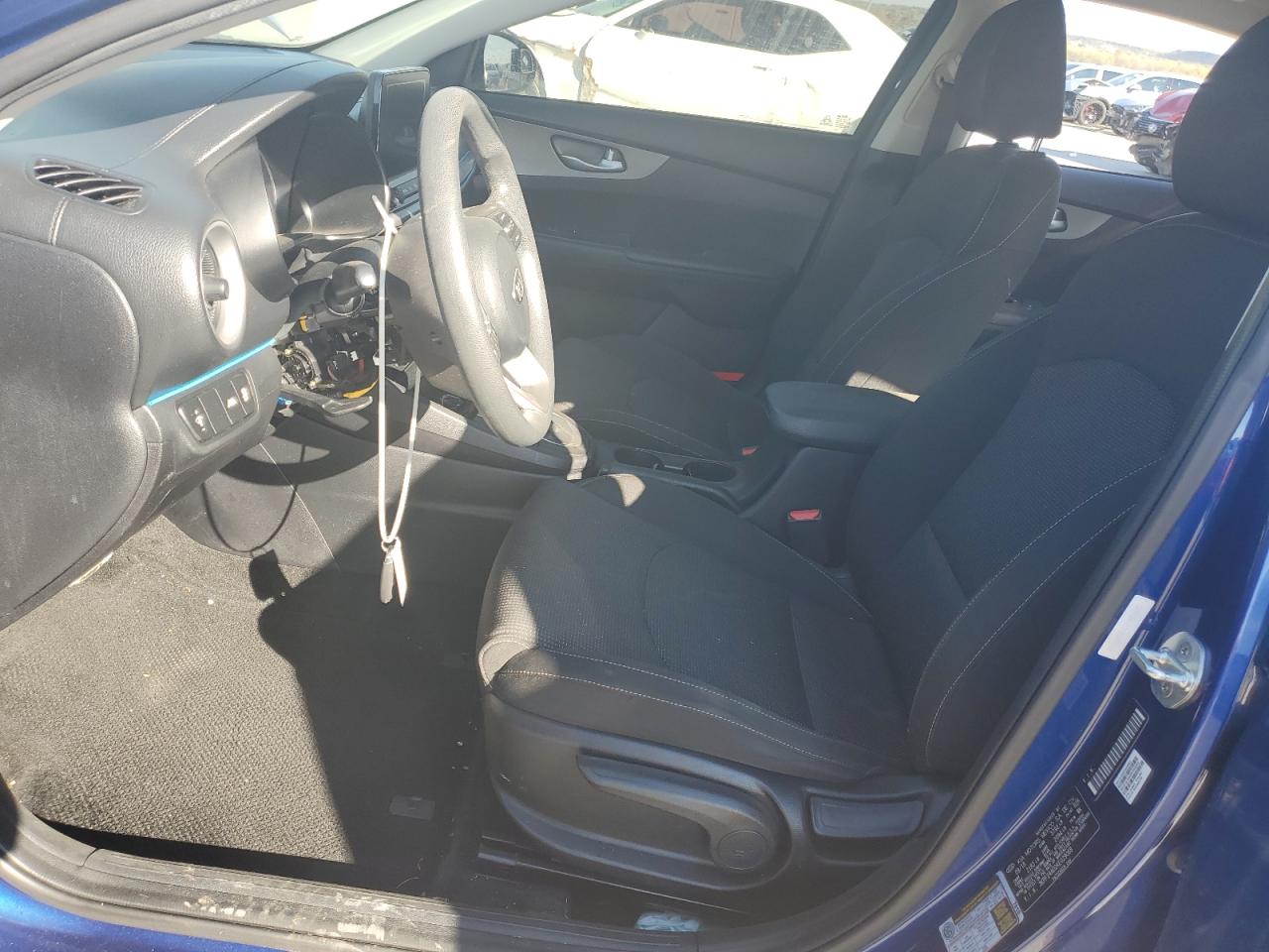 2019 Kia Forte VIN 3KPF24AD2KE029068 photo 7