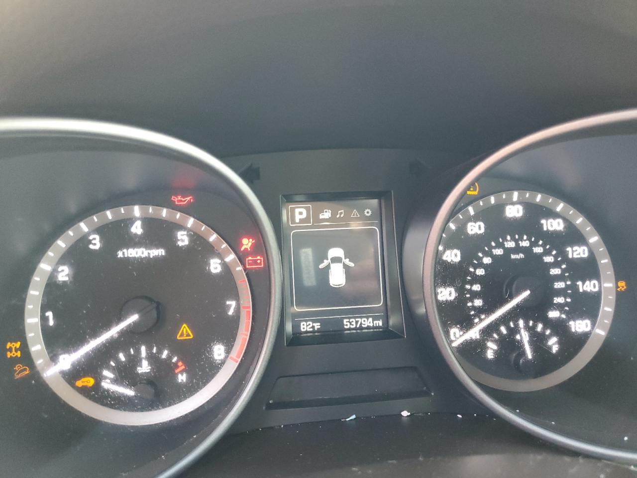 2018 HYUNDAI Santa fe VIN 5NMZUDLB8JH056964 photo 9
