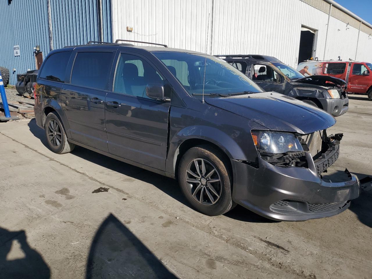 2017 Dodge Caravan VIN 2C4RDGBG6HR781560 photo 4