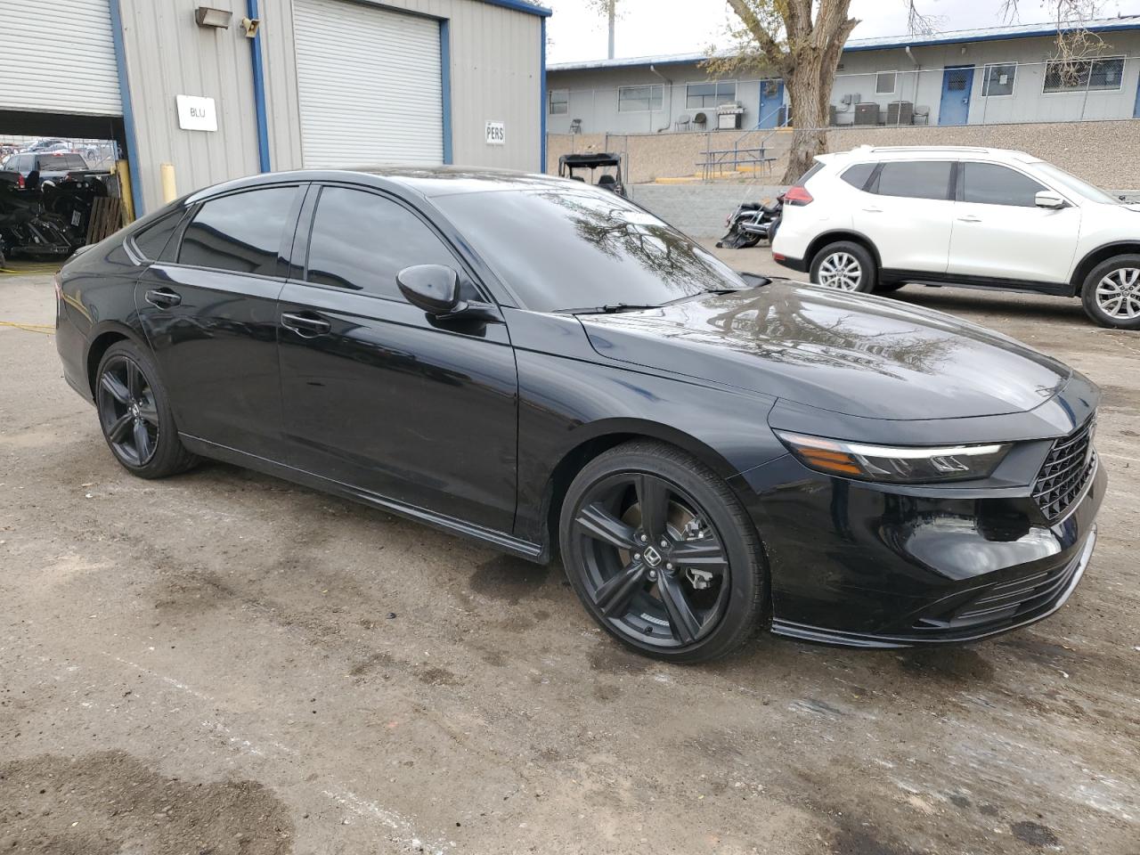 2023 HONDA Accord VIN 1HGCY2F72PA004112 photo 4