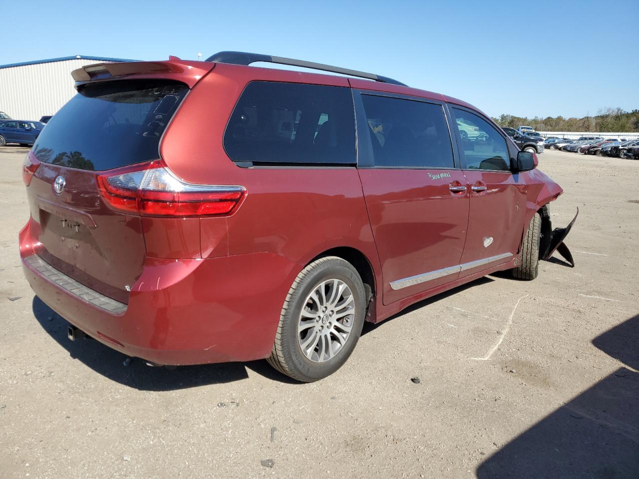 2020 TOYOTA Sienna xle VIN 5TDYZ3DC9LS035975 photo 3