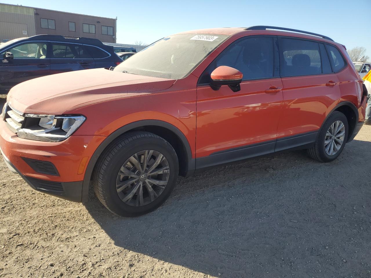 2019 VOLKSWAGEN Tiguan VIN 3VV1B7AX5KM103872 photo 1
