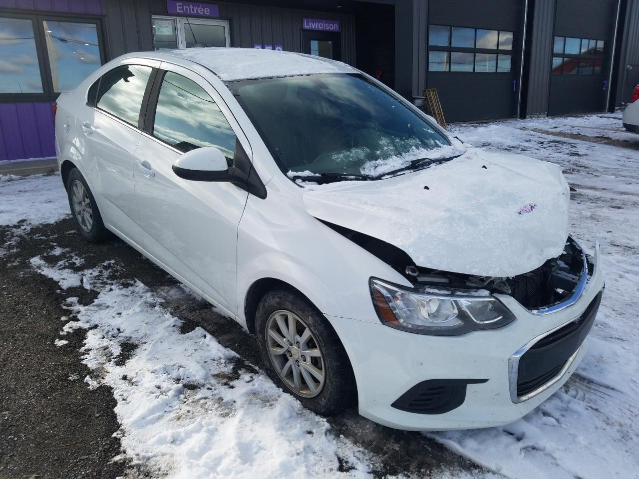 2018 Chevrolet SONIC VIN 1G1JD5SH2J4102976 photo 4