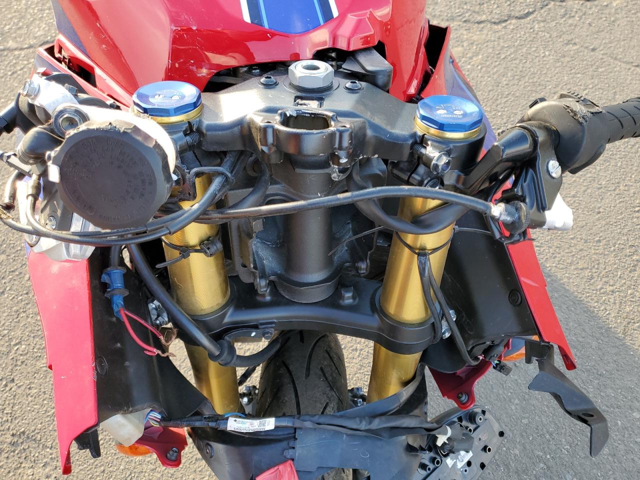 2023 HONDA Cbr cycle VIN JH2PC40J4PK900055 photo 9