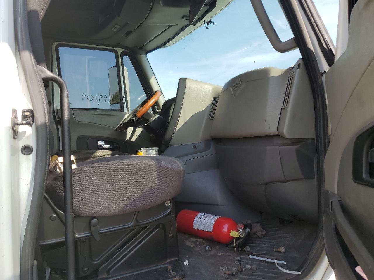 2016 International Prostar VIN 3HSDJAPR8GN461500 photo 5