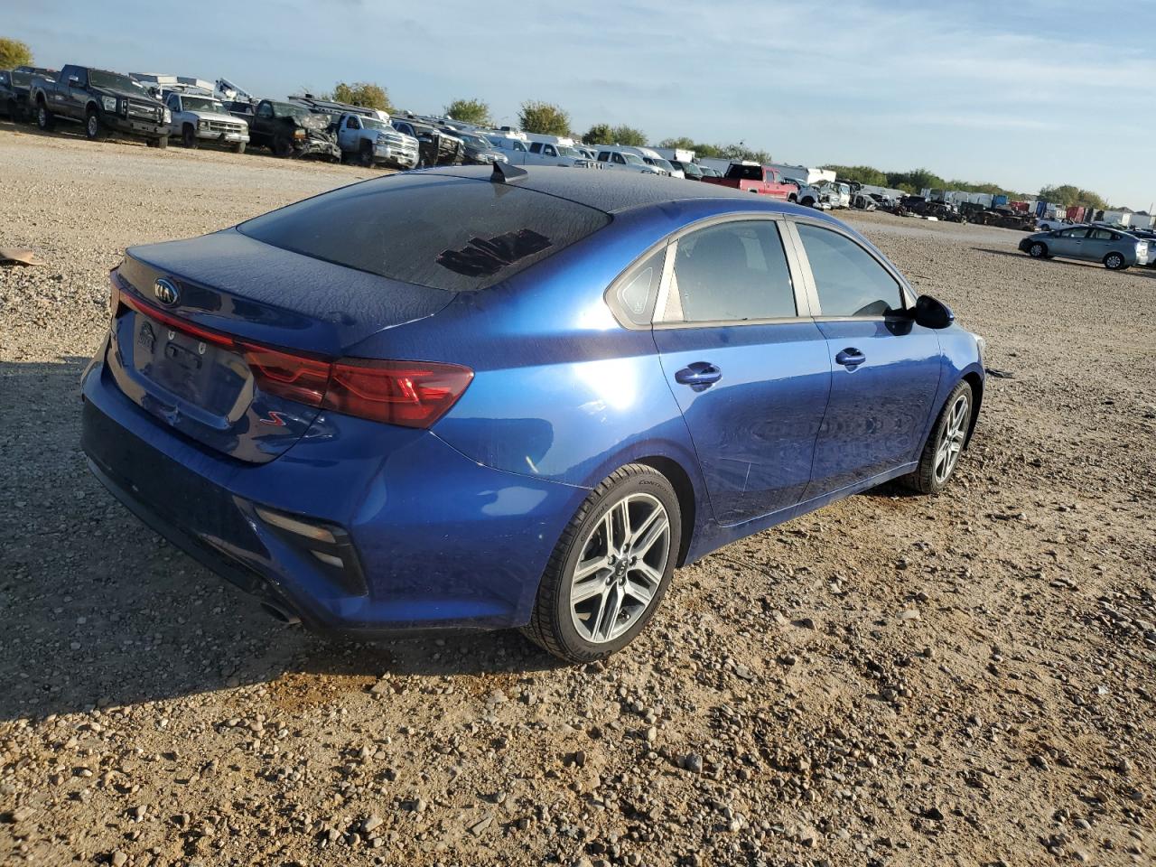 2019 Kia Forte VIN 3KPF34AD5KE073059 photo 3