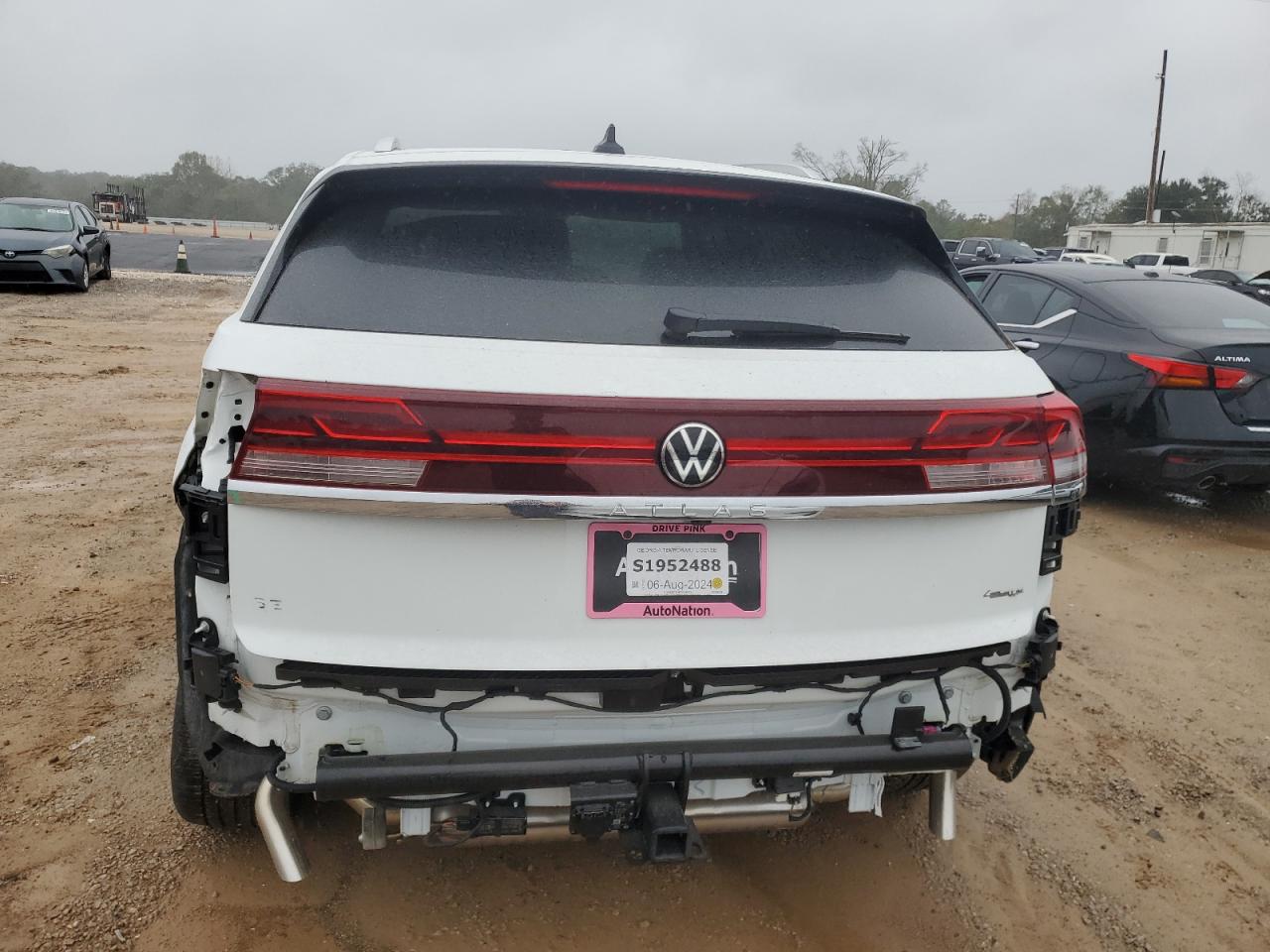 2024 Volkswagen Atlas VIN 1V2KE2CA4RC238972 photo 6