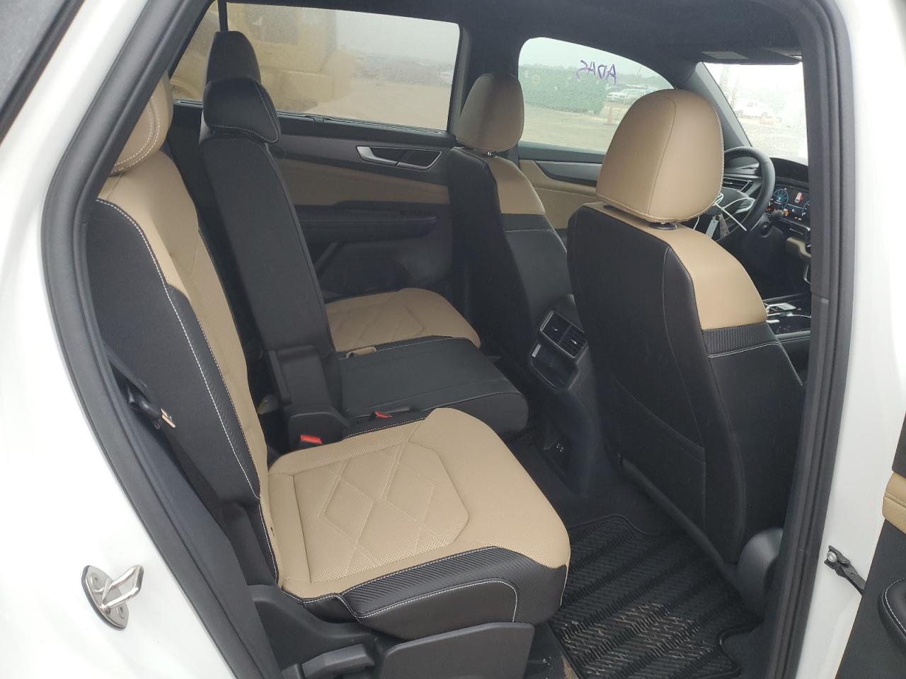 2024 Volkswagen Atlas VIN 1V2KE2CA4RC238972 photo 11