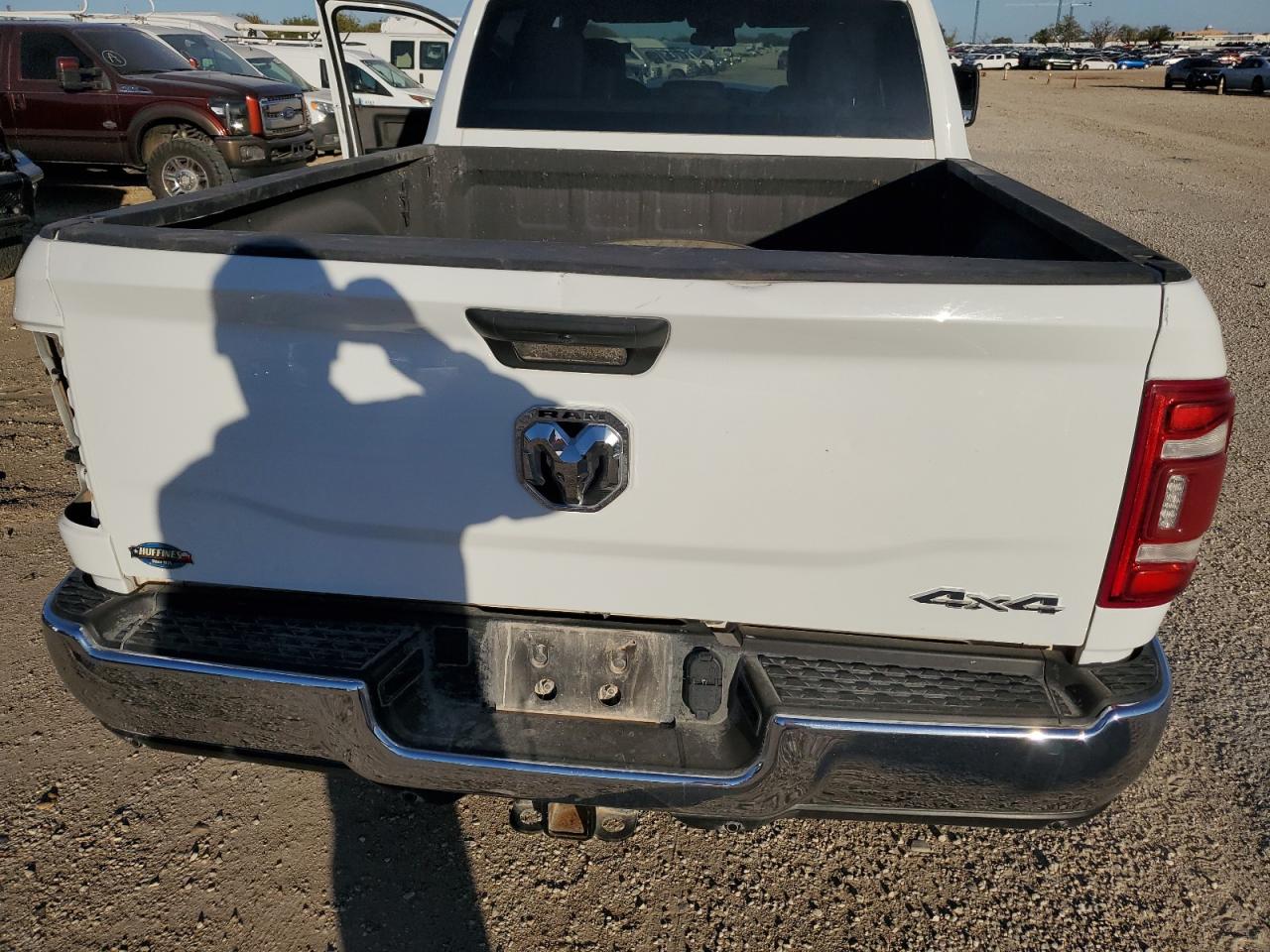 2023 Ram 2500 VIN 3C6UR5CJ8PG606491 photo 10