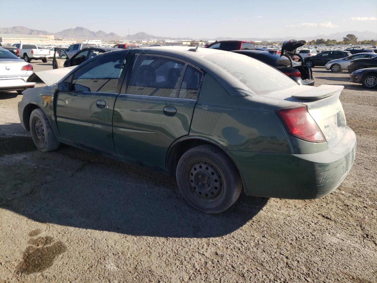 2006 Saturn Ion VIN 1G8AJ55F56Z117289 photo 2