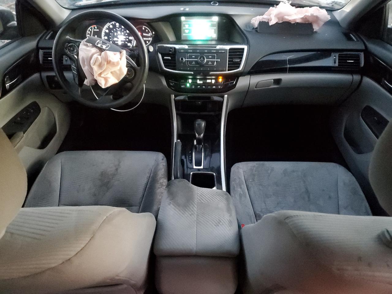 2017 Honda Accord VIN 1HGCR2F35HA252592 photo 8