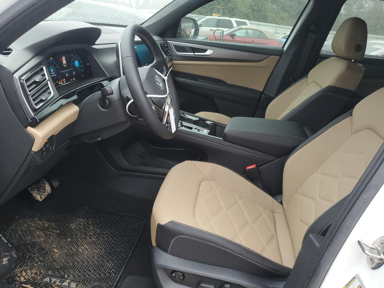 2024 Volkswagen Atlas VIN 1V2KE2CA4RC238972 photo 7