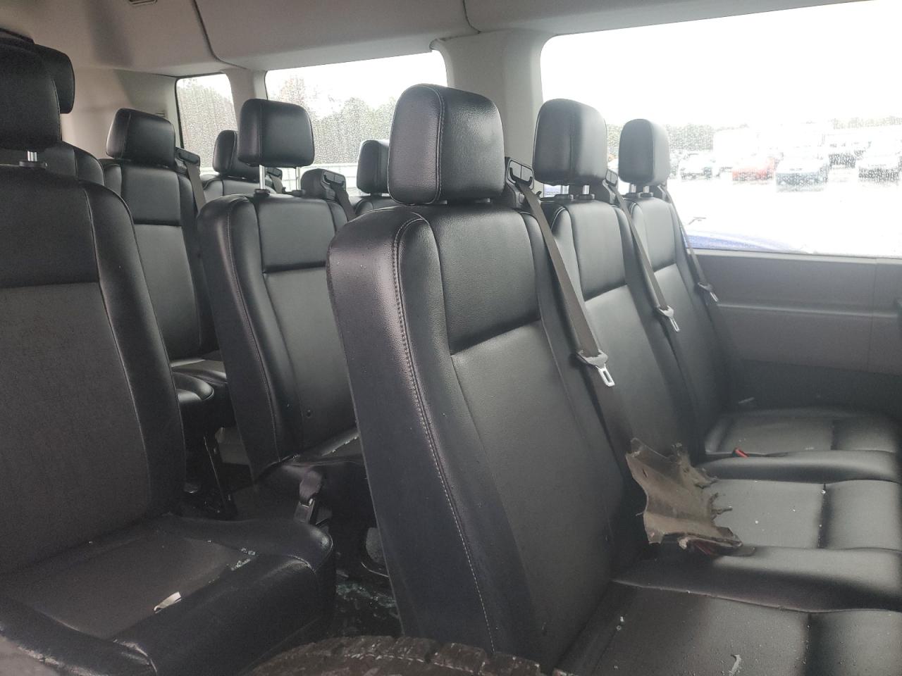 2022 Ford All models VIN 1FBAX9CG3NKA17033 photo 11