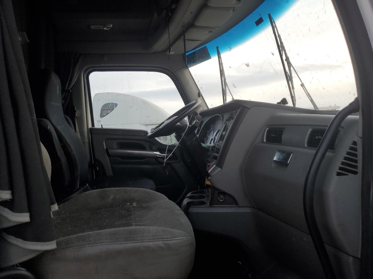2019 Kenworth All other VIN 1XKYD49X5KJ309382 photo 5