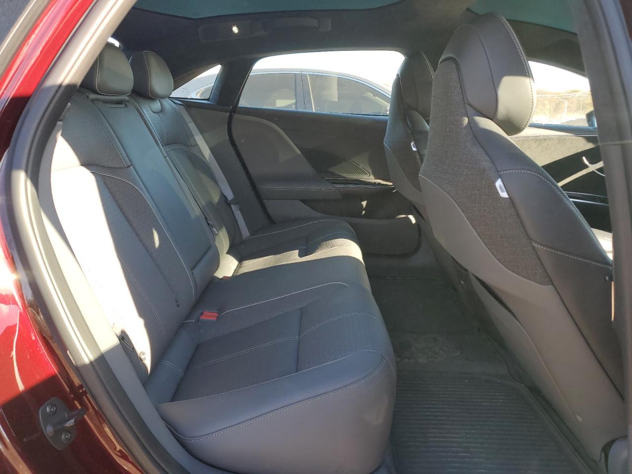 2022 LUCID Air VIN 50EA1GBA1NA003681 photo 10