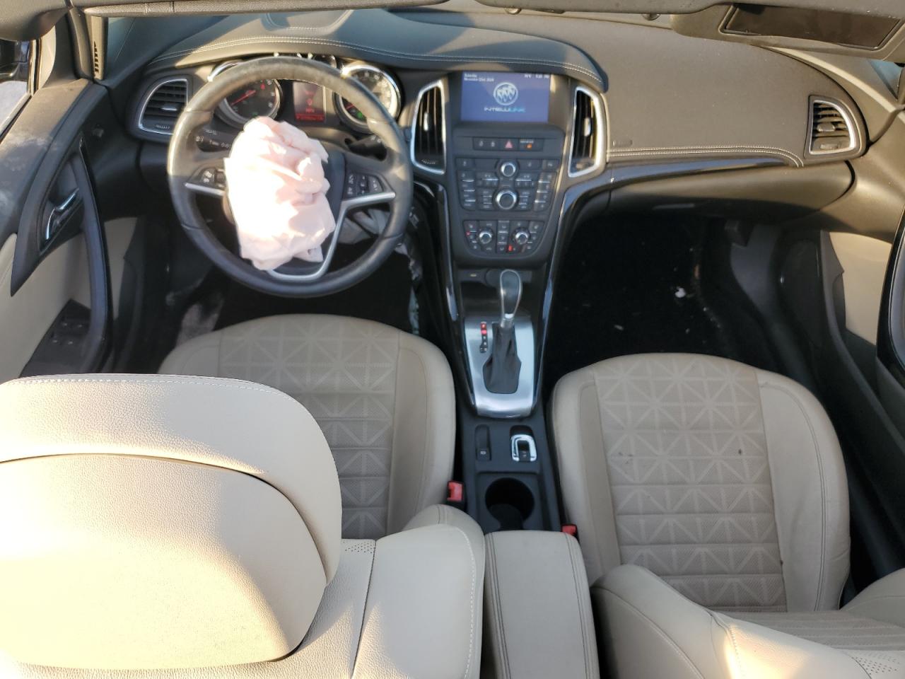 2016 Buick Cascada VIN W04WT3N56GG103300 photo 8