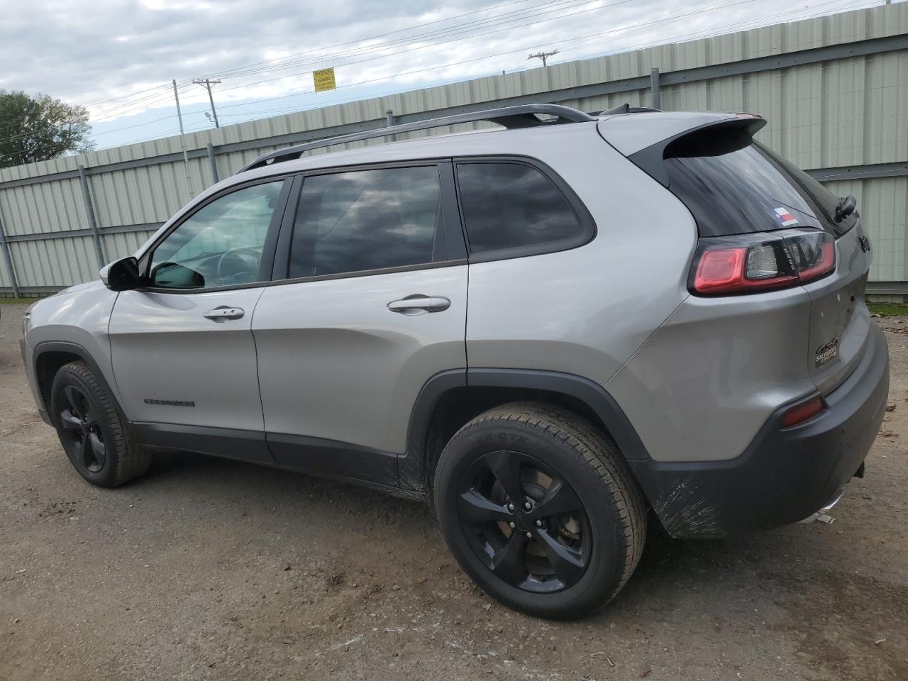 2019 Jeep Grand cher VIN 1C4PJMLX5KD350411 photo 2