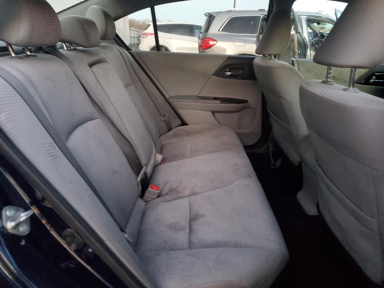 2017 Honda Accord VIN 1HGCR2F35HA252592 photo 10