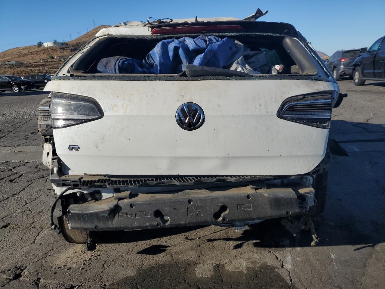 2017 Volkswagen Golf VIN WVWWF7AU3HW180604 photo 6