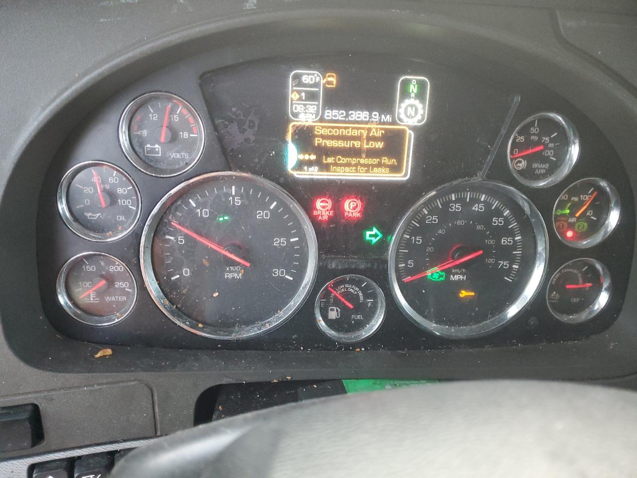 2019 Kenworth All other VIN 1XKYD49X5KJ309382 photo 8