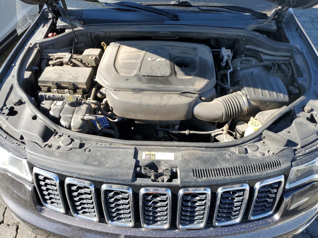 2017 Jeep Grand cher VIN 1C4RJFBG9HC760374 photo 12