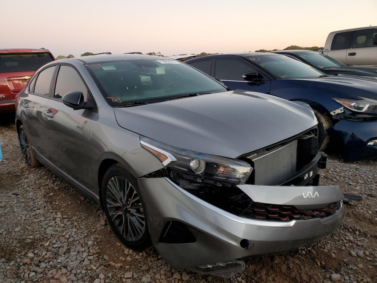2024 Kia Forte VIN 3KPF54AD5RE814461 photo 4