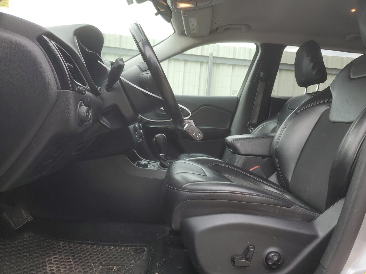 2019 Jeep Grand cher VIN 1C4PJMLX5KD350411 photo 7