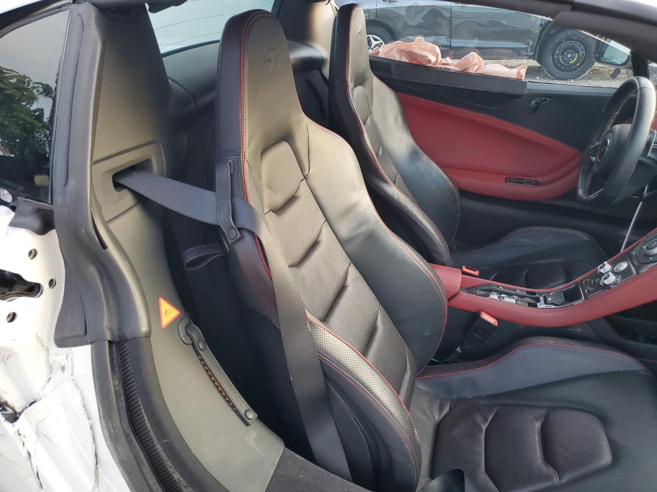 2016 Mclaren All other VIN SBM11FAA4GW005681 photo 10