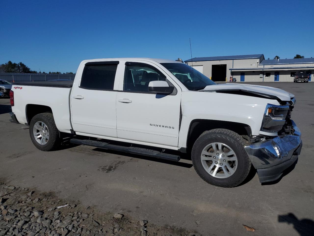 2017 Chevrolet All models VIN 3GCUKREC0HG202248 photo 4