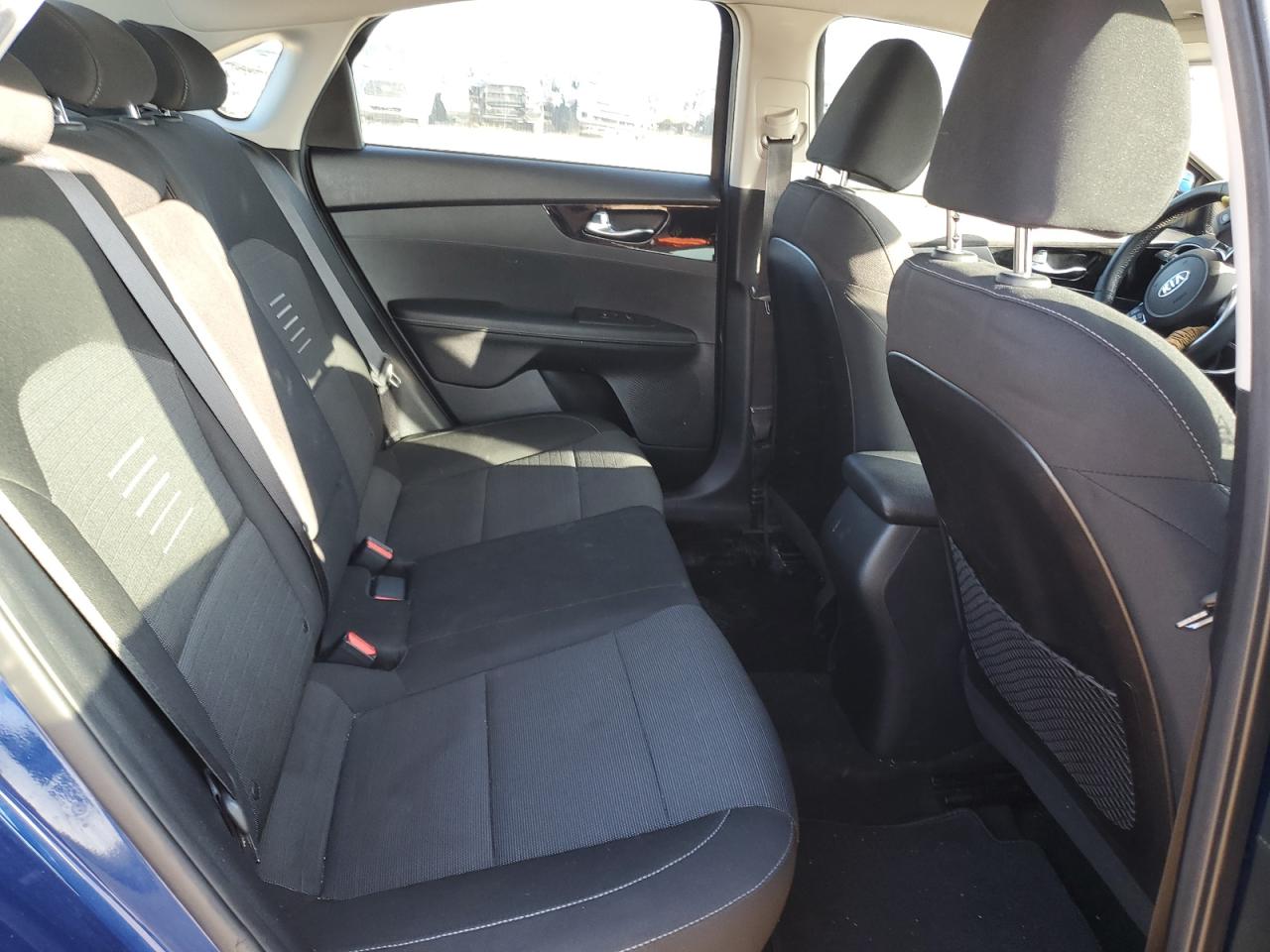2019 Kia Forte VIN 3KPF34AD5KE073059 photo 10