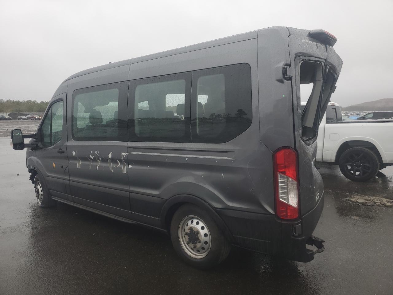 2022 Ford All models VIN 1FBAX9CG3NKA17033 photo 2